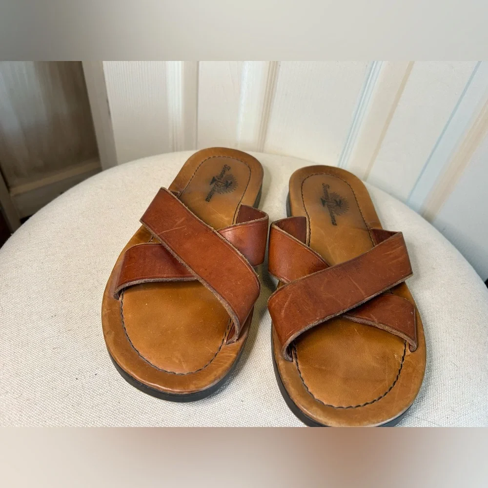 Tommy Bahama excellent used